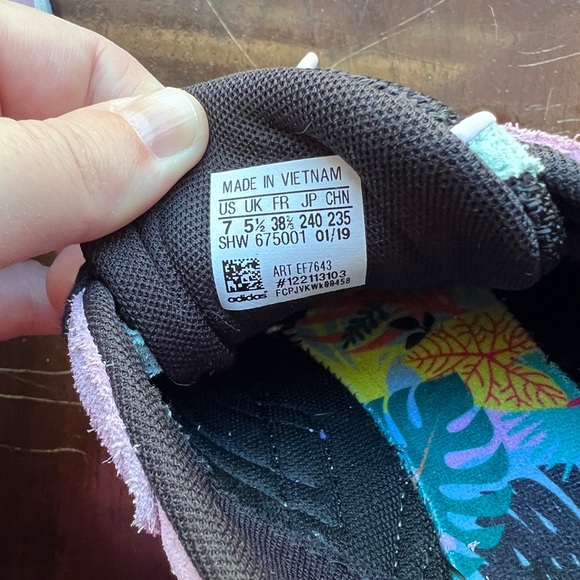 Women's ADIDAS Originals TRESC RUN Boost RUNNING Athletic SNEAKERS Size 7 - Picture 6 of 8